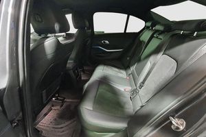 BMW 330 bild 17
