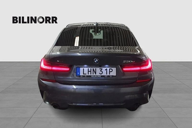 BMW 330 bild 4