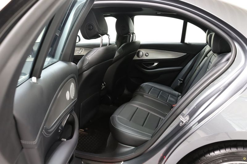 Mercedes E350 bild 8