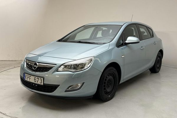 Opel Astra 1.4 Turbo ECOTEC 5dr (140hk) - 2010