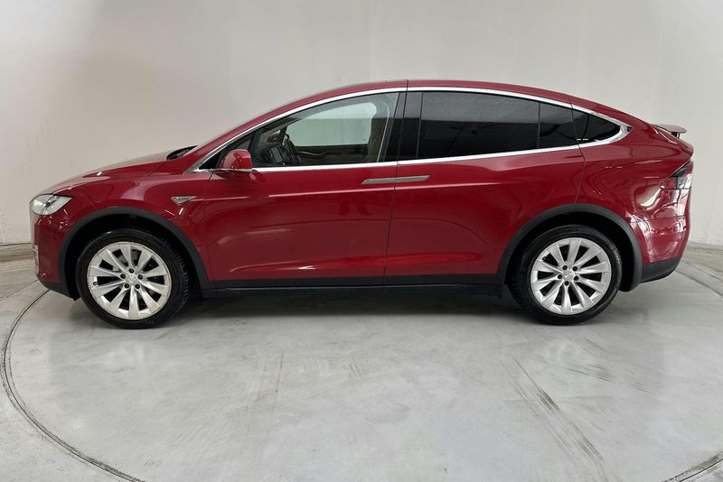 Tesla Model X bild 2