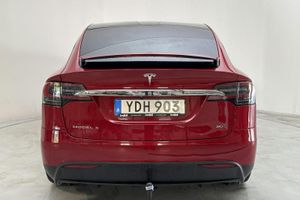 Tesla Model X bild 5