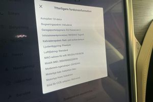Tesla Model X bild 13