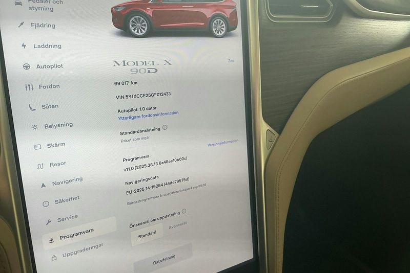 Tesla Model X bild 12