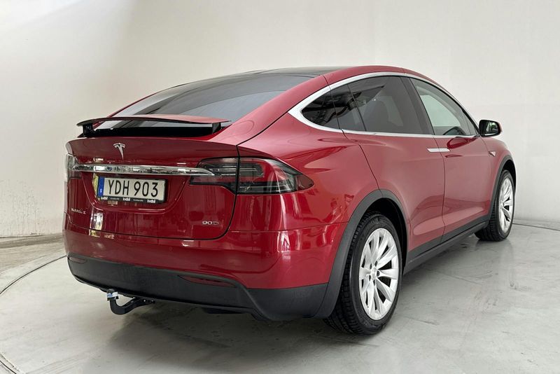 Tesla Model X bild 3