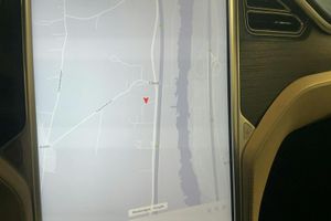 Tesla Model X bild 14