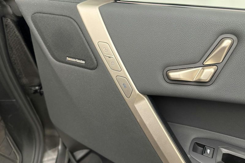 BMW iX bild 14