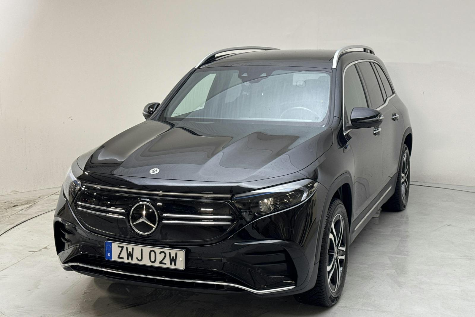 Mercedes EQB300