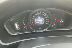 Volvo V40 bild 11