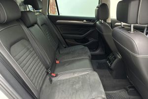 Volkswagen Passat bild 8