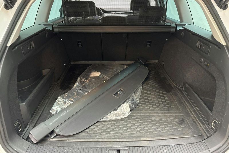 Volkswagen Passat bild 9