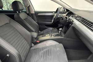 Volkswagen Passat bild 7