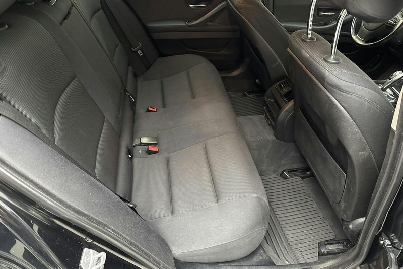 BMW 520 bild 8