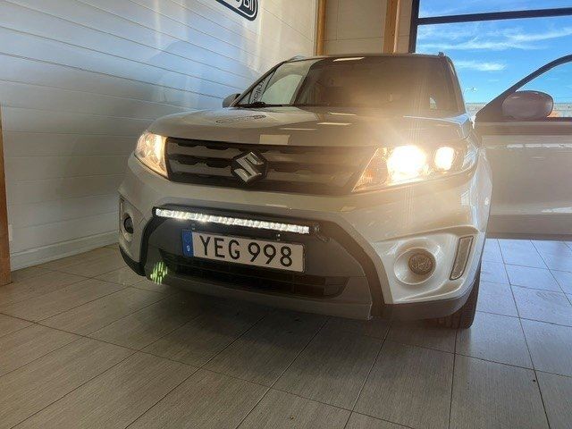 Suzuki Vitara bild 7