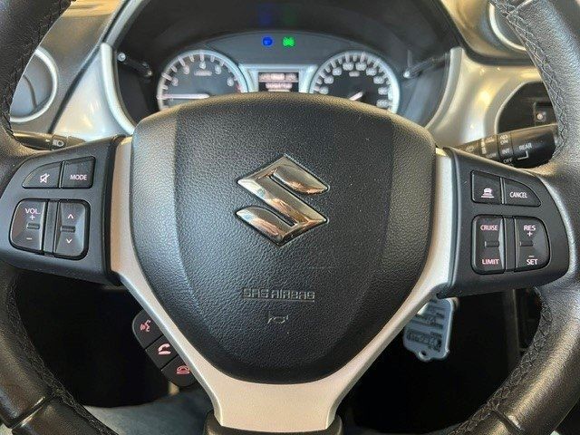 Suzuki Vitara bild 8