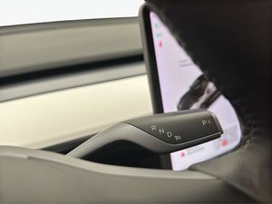 Tesla Model 3 bild 17