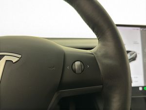 Tesla Model 3 bild 16