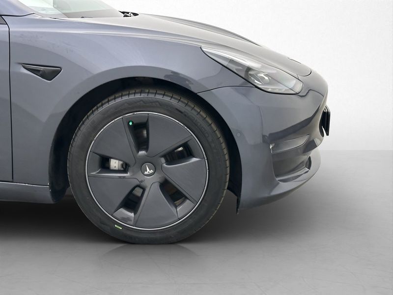 Tesla Model 3 bild 33
