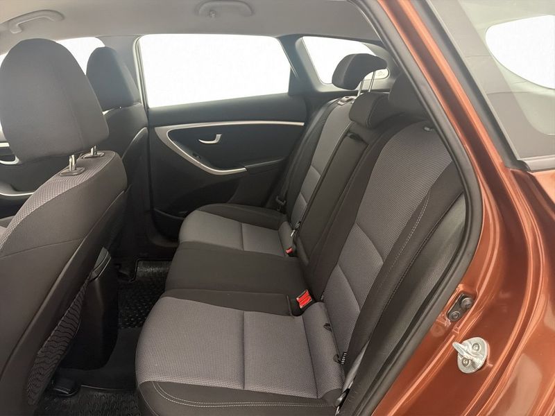 Hyundai i30 bild 23