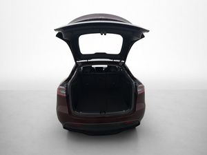 Tesla Model Y bild 8