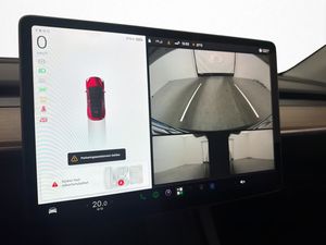 Tesla Model Y bild 14