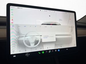 Tesla Model Y bild 20