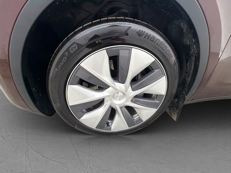 Tesla Model Y bild 26