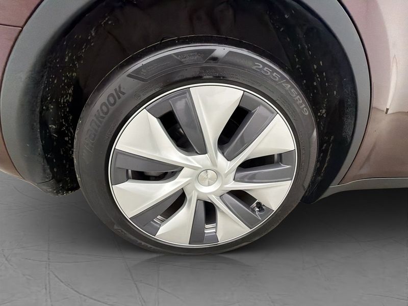 Tesla Model Y bild 28