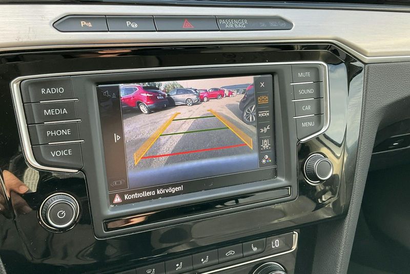 Volkswagen Passat bild 11