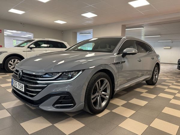 Volkswagen Arteon eHybrid Shooting Brake R-Line Cockpit Värmare Drag Navi - 2022