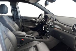 Mercedes B200 bild 9