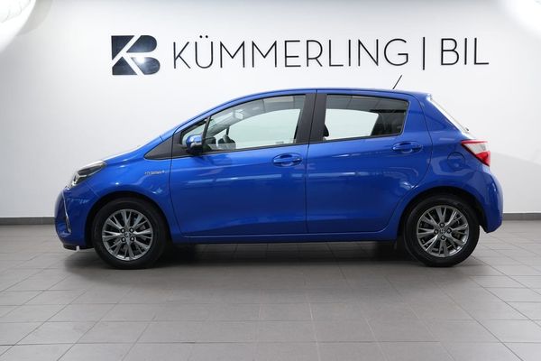 Toyota Yaris Hybrid e-CVT 101hk Bkamera/Kupéfläkt - 2019