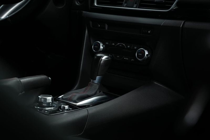 Mazda 3 bild 24