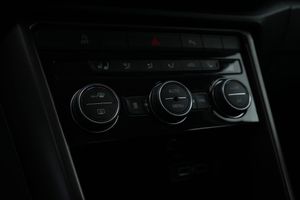 Volkswagen T-Roc bild 14