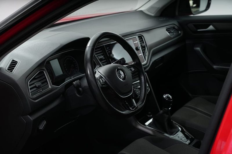 Volkswagen T-Roc bild 13