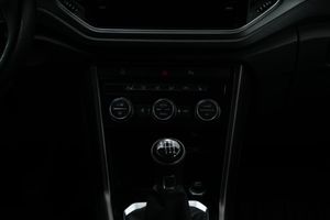 Volkswagen T-Roc bild 17