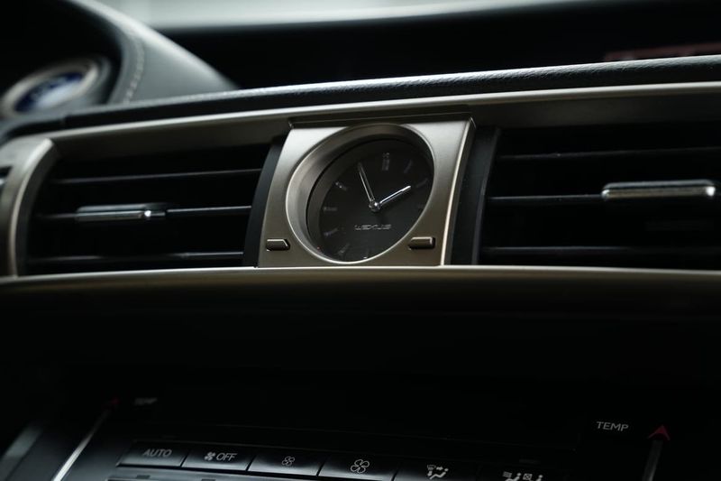Lexus IS bild 21