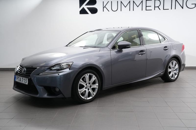 Lexus IS bild 9