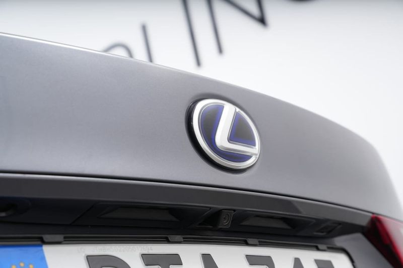 Lexus IS bild 6