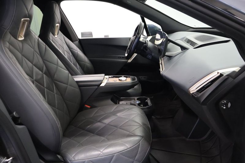 BMW iX bild 9