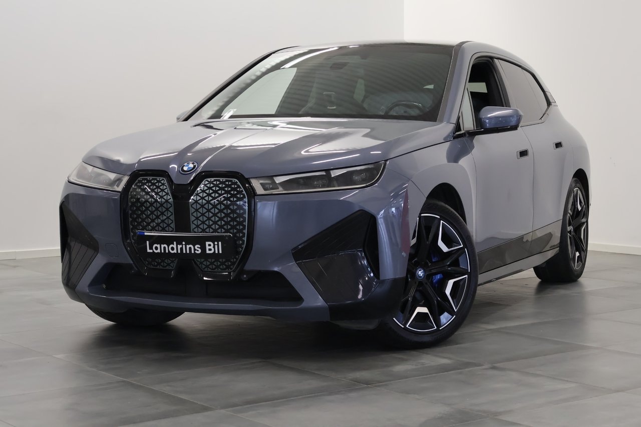 BMW iX