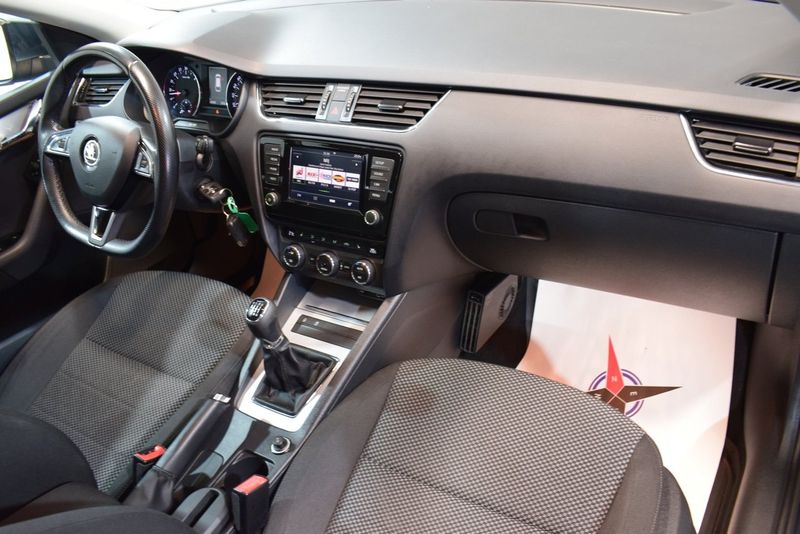 Skoda Octavia bild 7