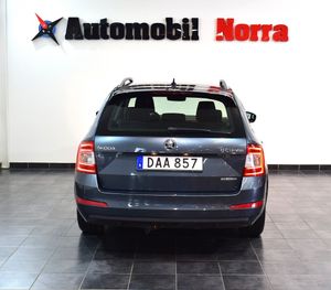 Skoda Octavia bild 4