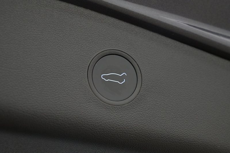 Tesla Model 3 bild 26