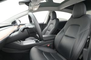 Tesla Model 3 bild 9