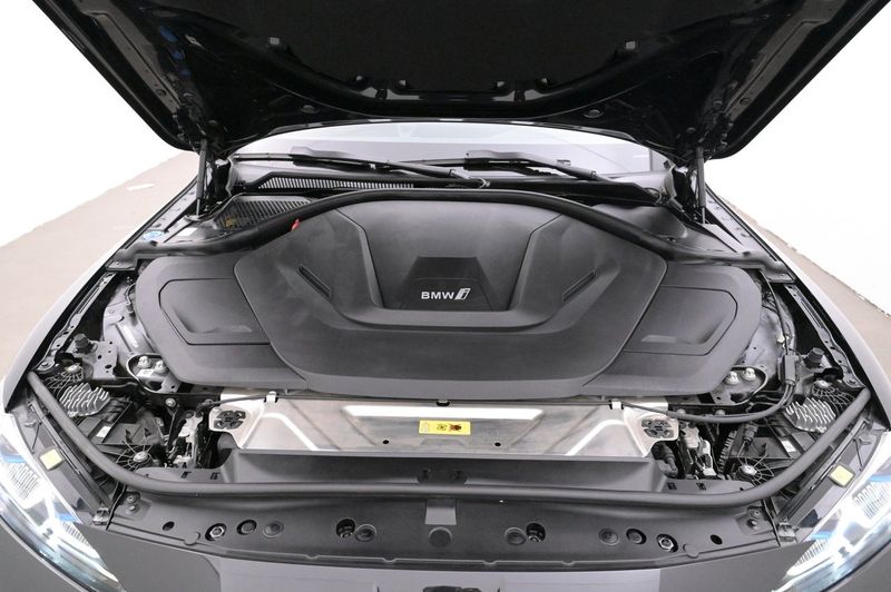 BMW i4 bild 26