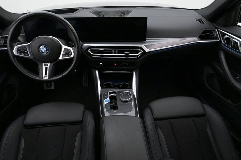 BMW i4 bild 6