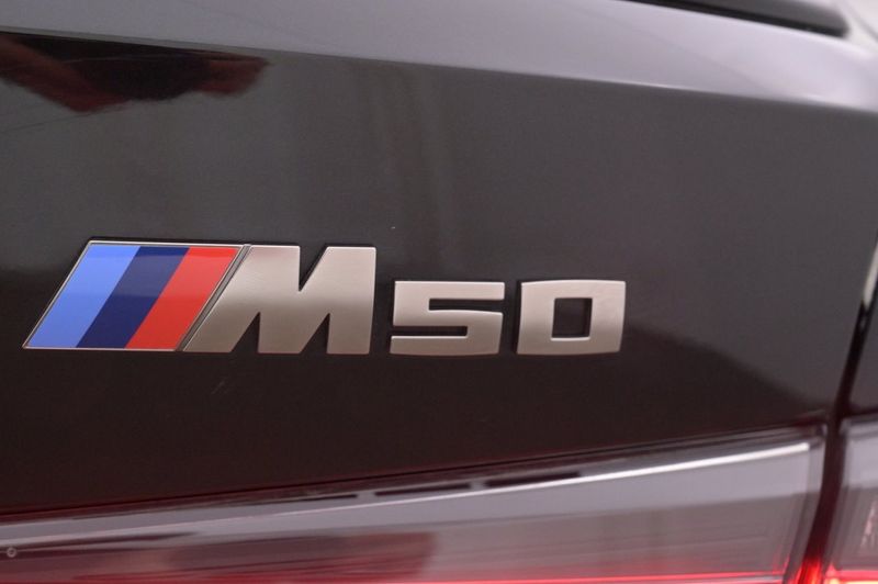 BMW i4 bild 24