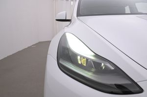 Tesla Model Y bild 26