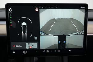 Tesla Model Y bild 16